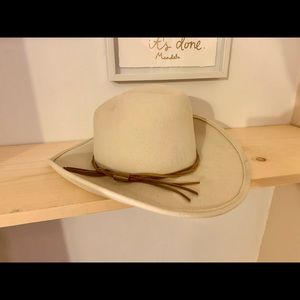 Beige Cream Crushable Stetson Hat Size Medium